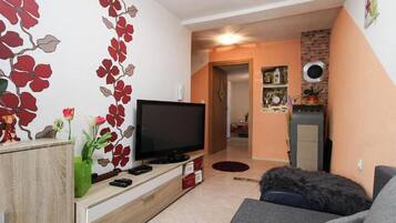 Apartment (apartment with terrace) | 2 bedrooms, cribs/infant beds