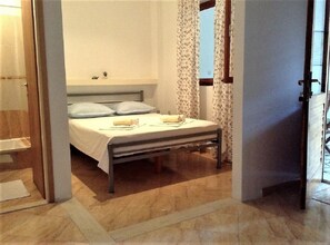 Double Room (Double Room with Balcony) | 6 bilik tidur, Wi-fi percuma 