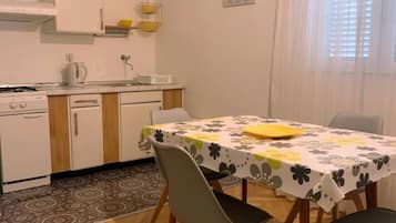 Apartment (Two Bedroom Apartment with veranda) | Private kitchen | Fridge