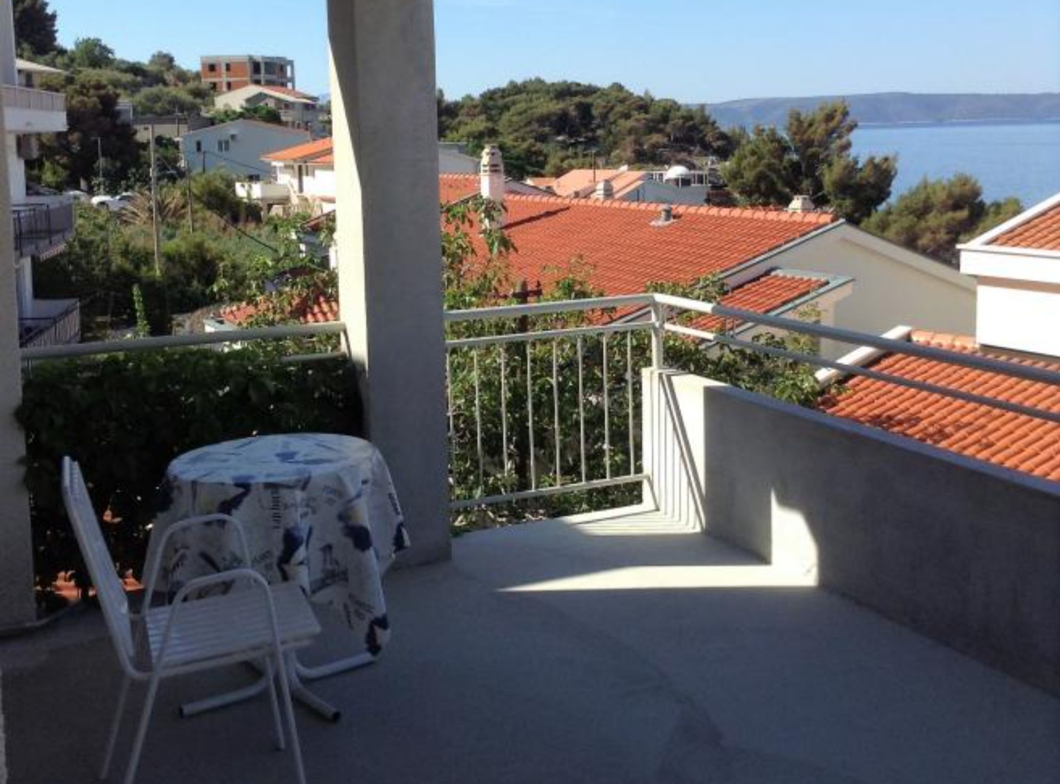 公寓 (Two Bedroom Apartment with Terrace) | 阳台