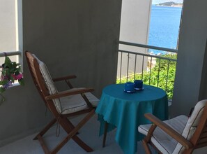 Apartment (Two Bedroom Apartment with veranda) | Balcony - Adria Leut (Podgora)