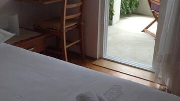 Apartment (Two Bedroom Apartment with veranda) | 6 bedrooms, free WiFi
