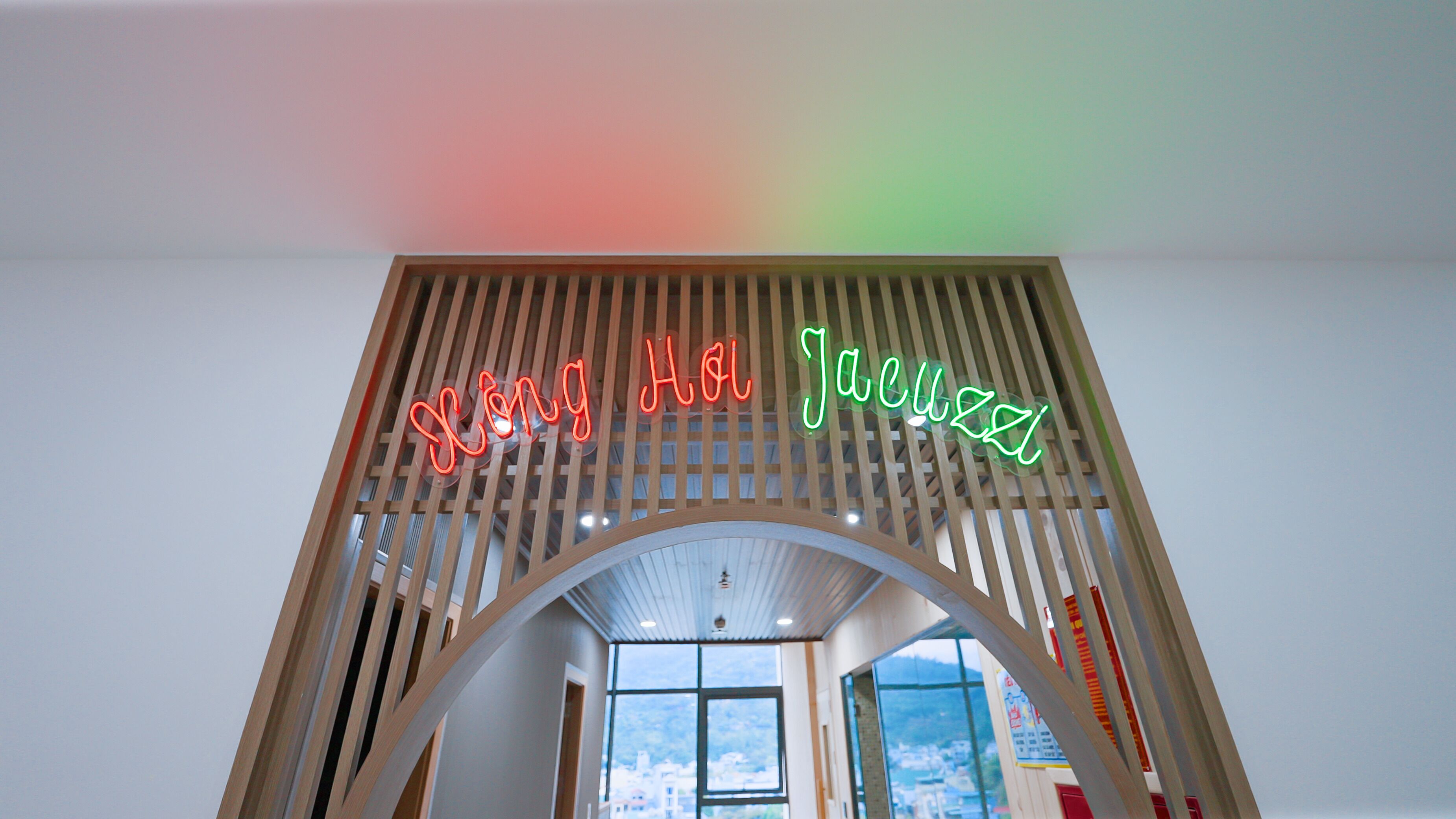 Couples treatment rooms, aromatherapy, hot stone massages, Thai massages