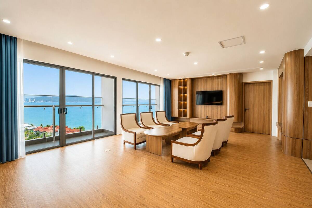 President Suite Ocean View | Area keluarga | Televisi LCD 43-inci dengan saluran TV kabel dan printer