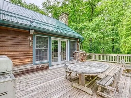 EVL Chalet in the Woods & The Ultimate Game Room!