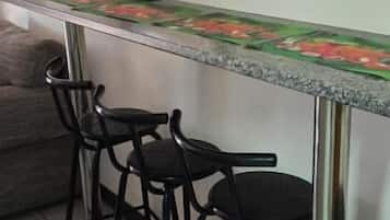 Apartamento, 3 quartos | Opções para refeição