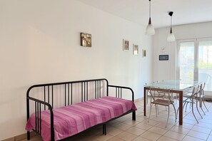 Interior - M466 - Marcelli, three-room apartment  (Marcelli)