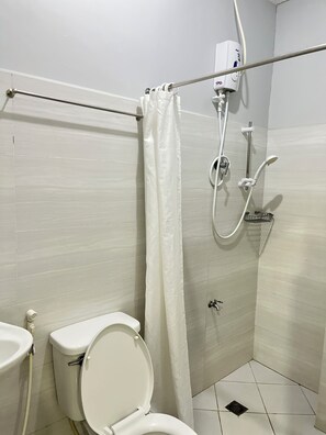 Bathroom - Olive Suites (Cagayan De Oro City)