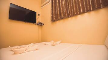 Iron/ironing board, free WiFi