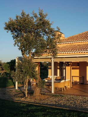 Terrace/patio - Vrbo Property (Melides)