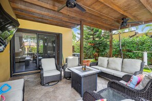 Terrace/patio - Spacious Private Villa w/ Pool • Prime Location (Miami)