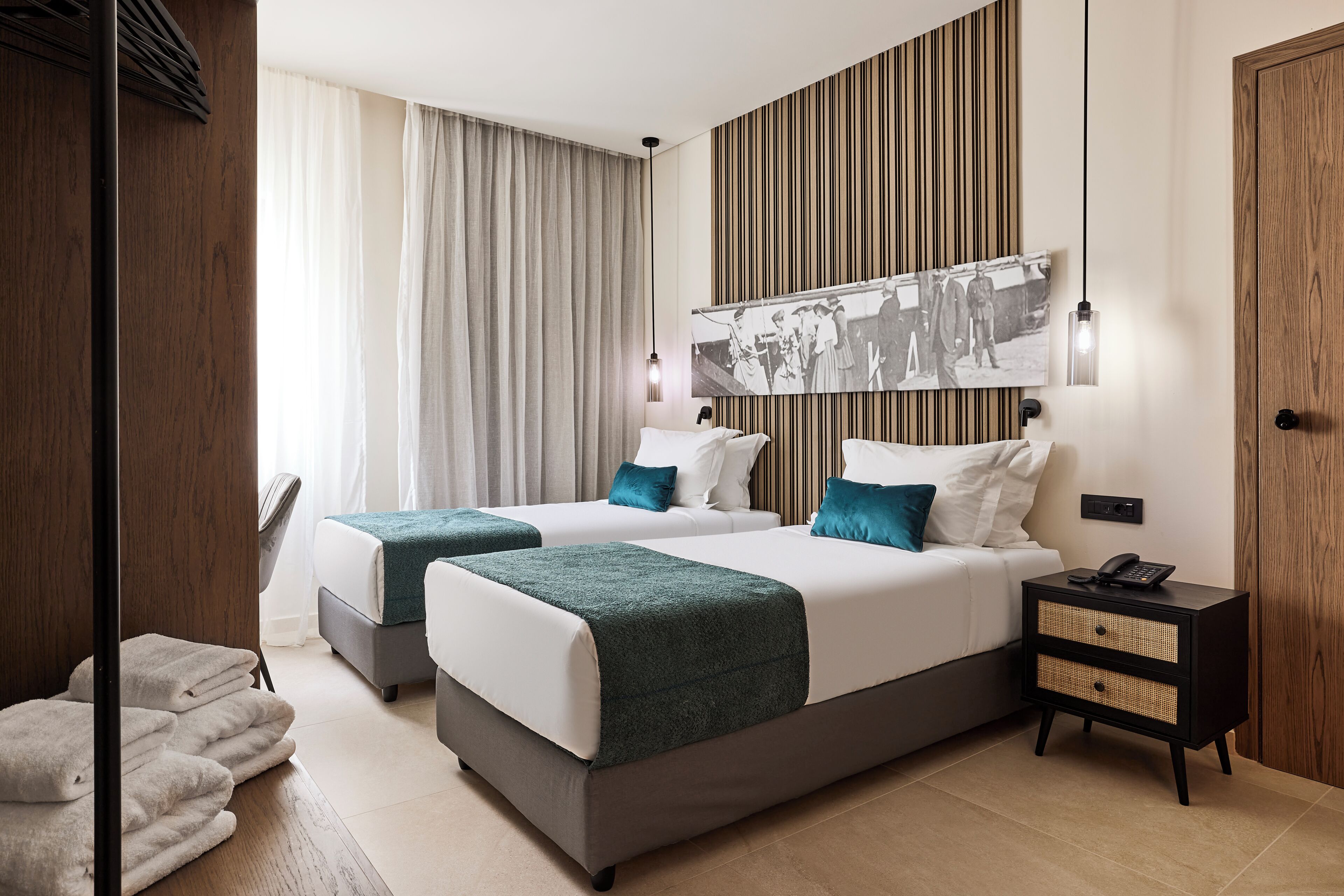 Minibar, in-room safe, desk, soundproofing