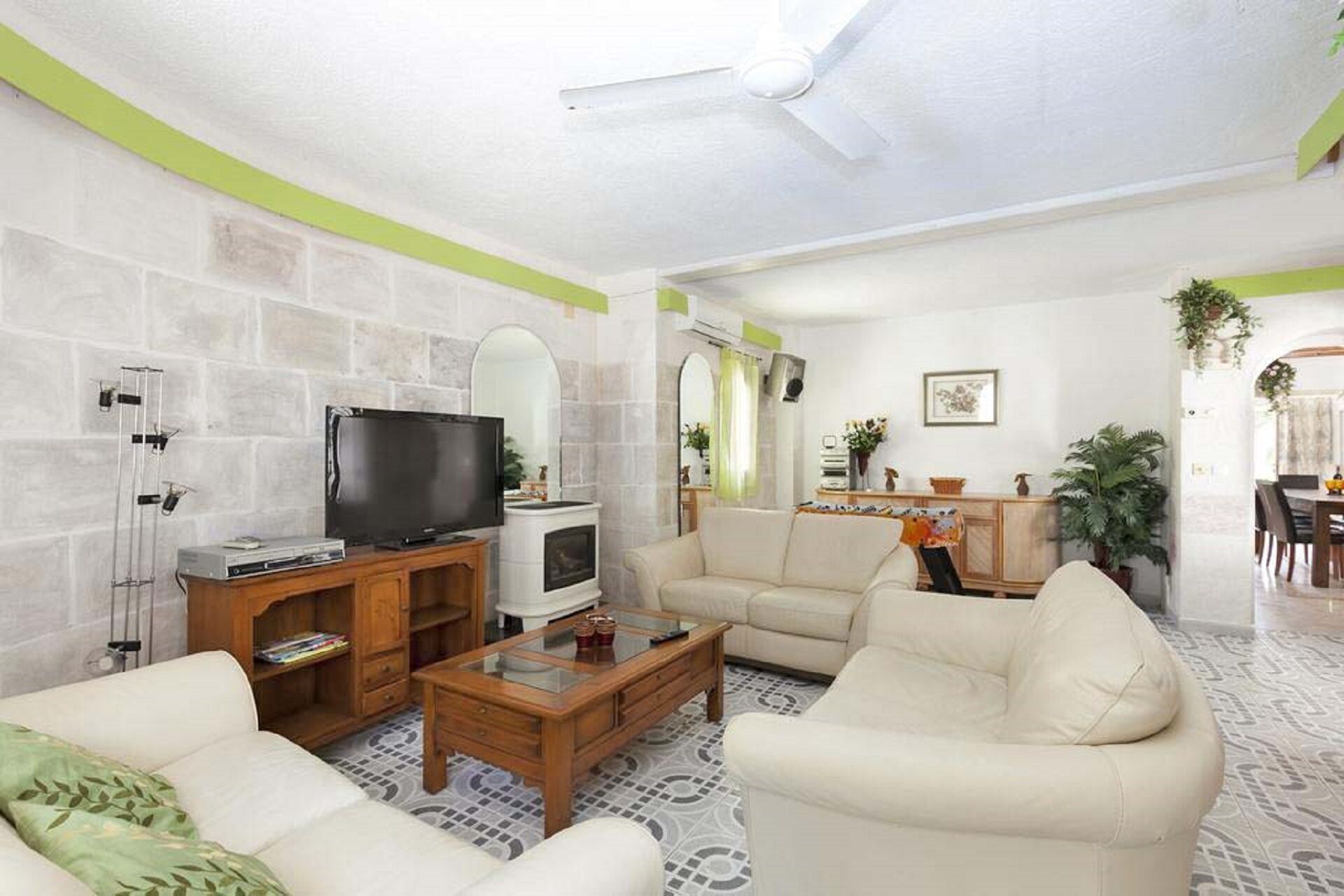 Villa Perlita Javea, Large Villa With Private Pool, Wifi And Airconditioning. - Jávea