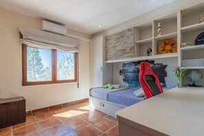 4 camere, ferro/asse da stiro, Wi-Fi, lenzuola