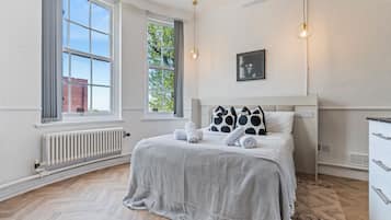 Standard Apartment | Iron/ironing board, free WiFi