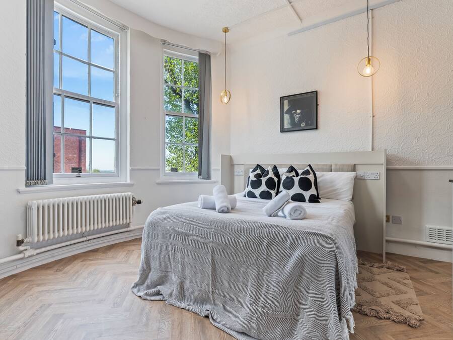 Basic Apartment | Iron/ironing board, free WiFi