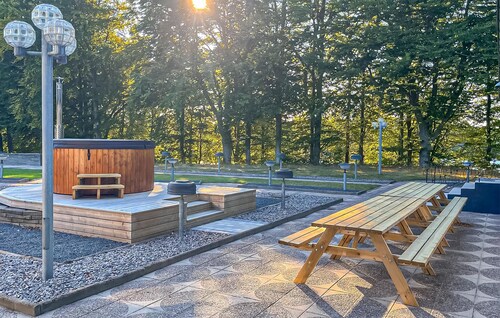 8 bedroom stunning home in Vittsjö