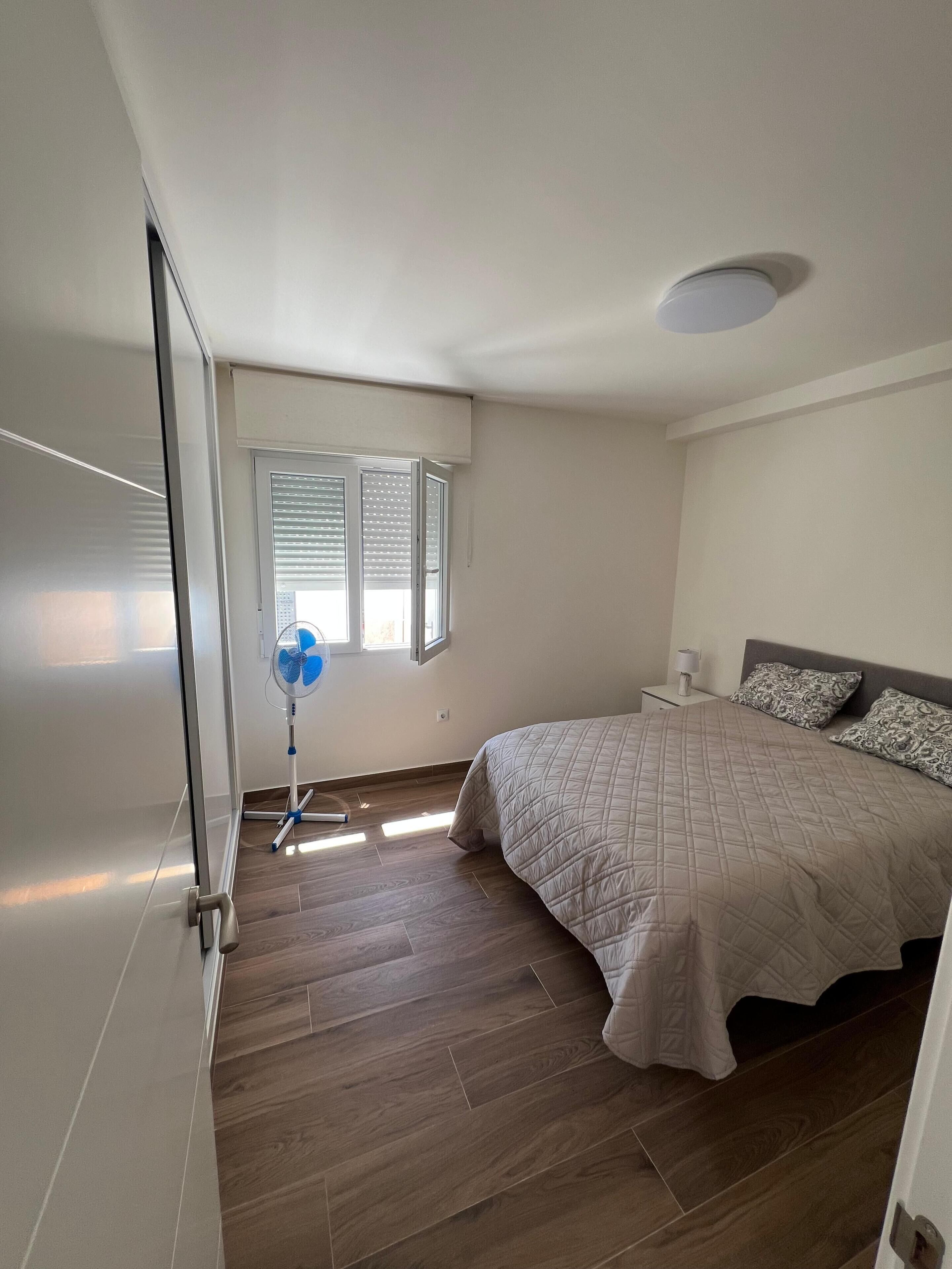 Private Villa In Torrevieja: 2 Independent Suites, Pool & Huge Sun Terrace - Costa Blanca