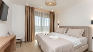 4 soverom, strykejern/-brett, reiseseng for barn og wi-fi (inkludert)