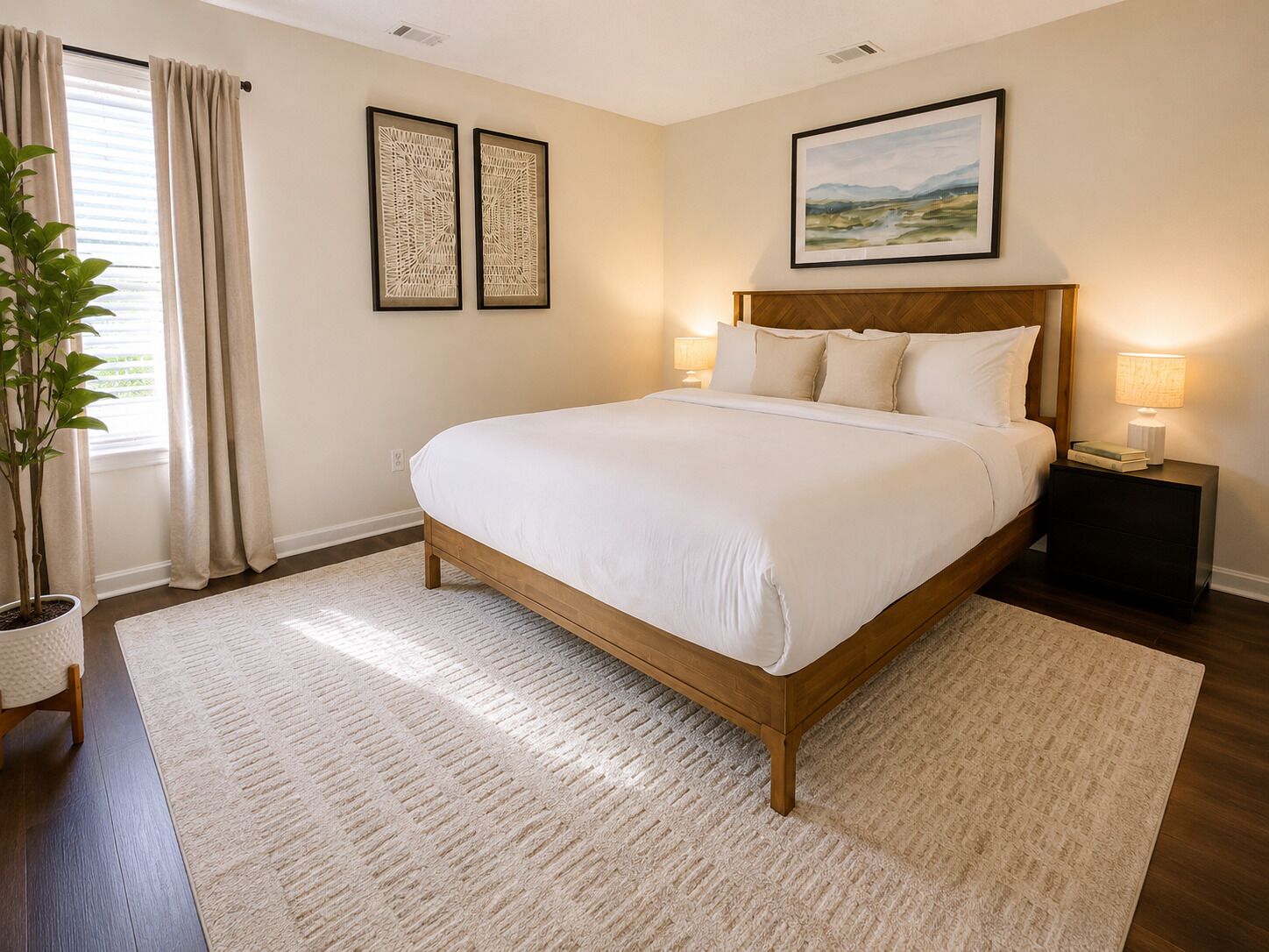 Iron/ironing board, free WiFi, bed sheets