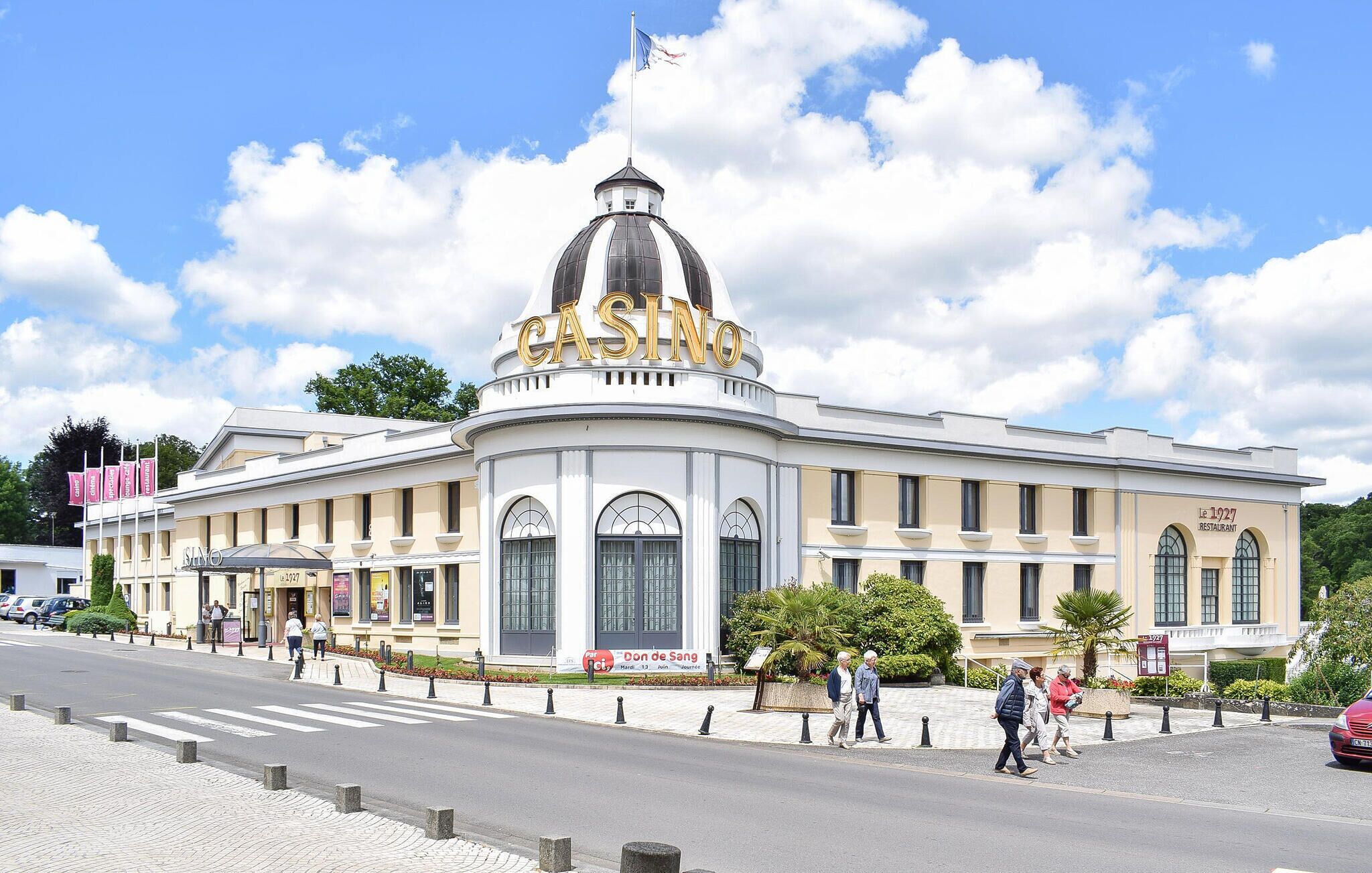 A building with a prominent dome and the word 'CASINO' on it.