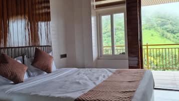 Basic Room, Mountain View | Soundproofing, free WiFi