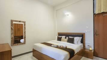 Villa | Desk, free WiFi