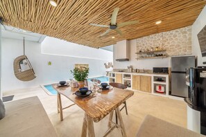 Design villa, 3 slaapkamers, privézwembad | Dineren