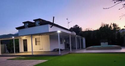 House in Llaurí - natural and quiet environment