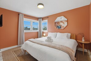 3 habitaciones, tabla de planchar con plancha, wifi y ropa de cama 