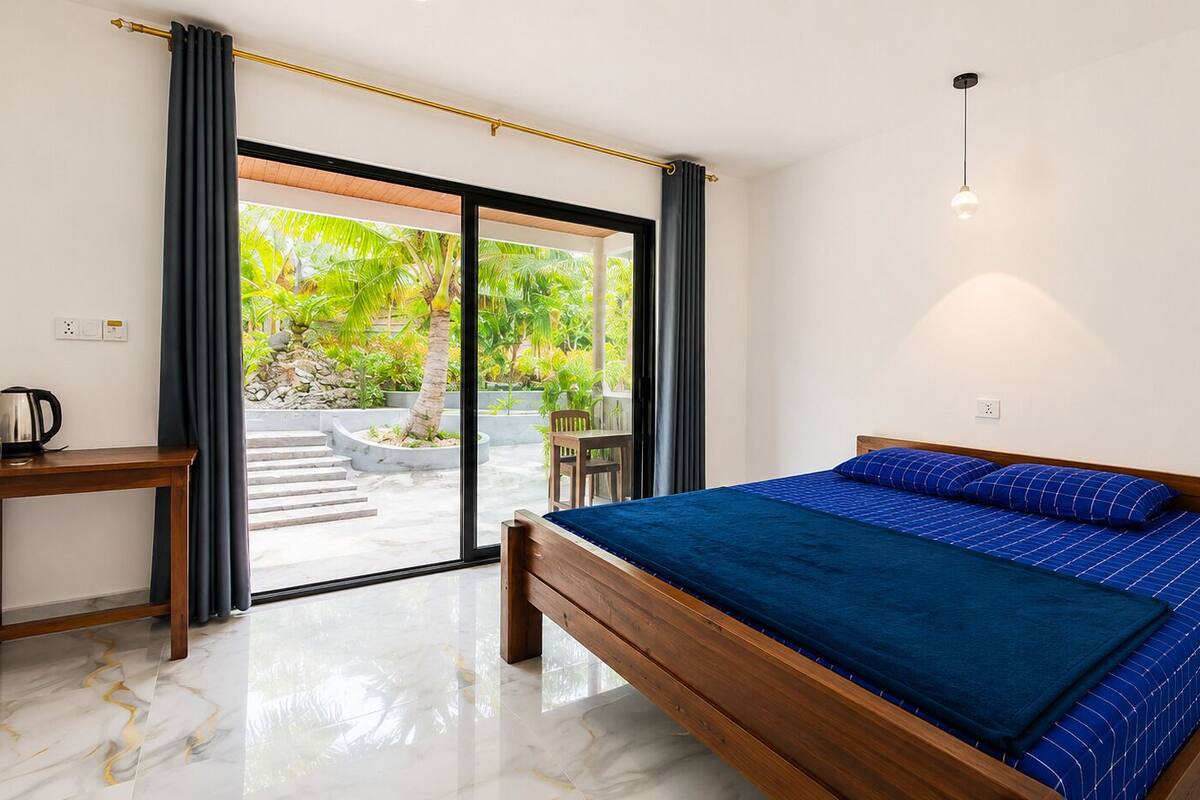 Superior Double Room | Desk, free WiFi, bed sheets