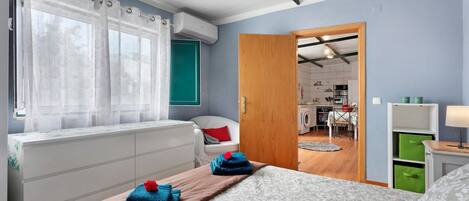 1 bedroom, WiFi, bed sheets