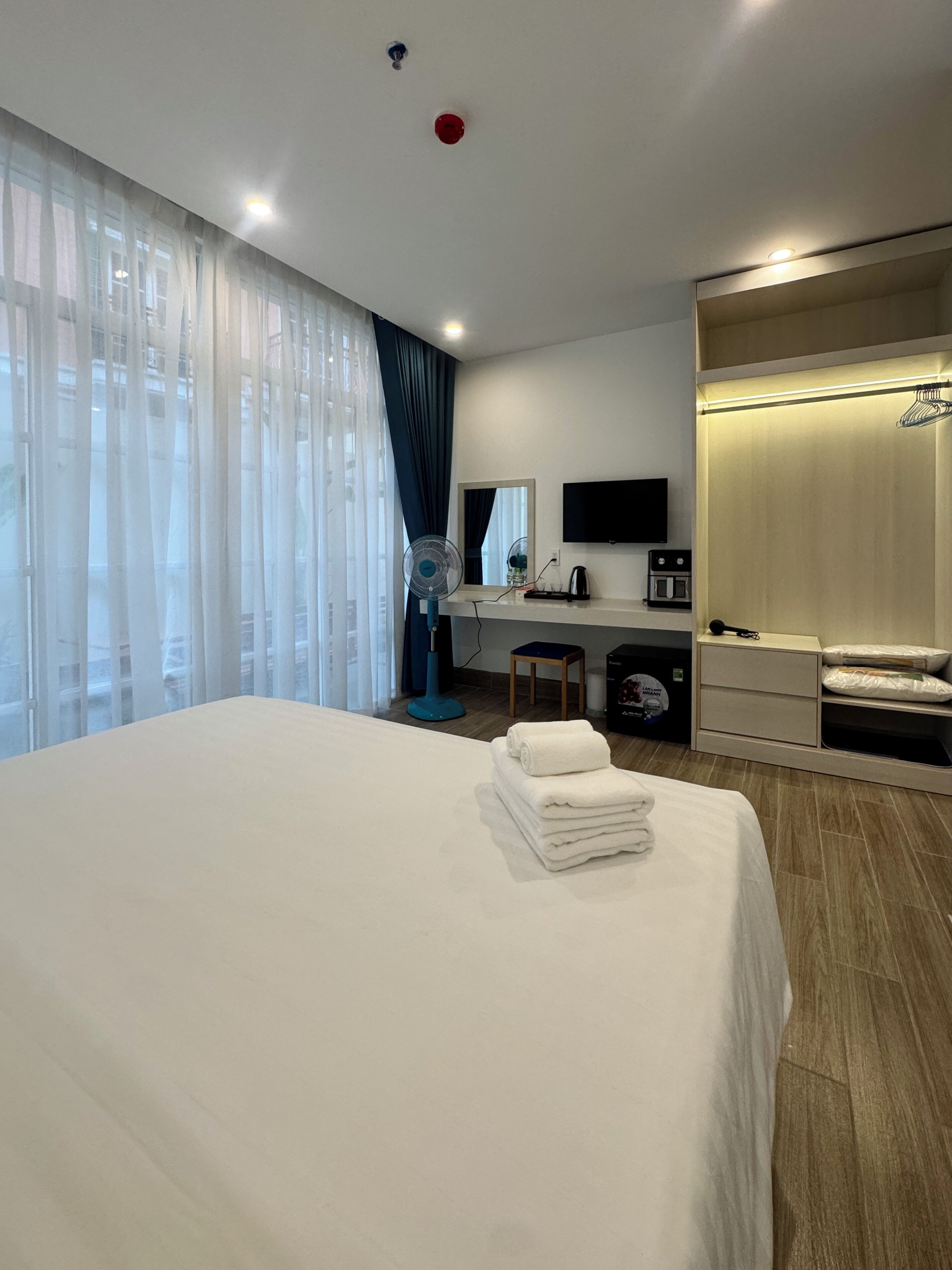 ห้องแฟมิลี่, ระเบียง, วิวสวนหย่อม | โต๊ะทำงาน, Wi-Fi ฟรี, ผ้าปูที่น อน