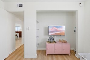 Interior - 412 - 2/2 Corner Oceanfront (New Smyrna Beach)