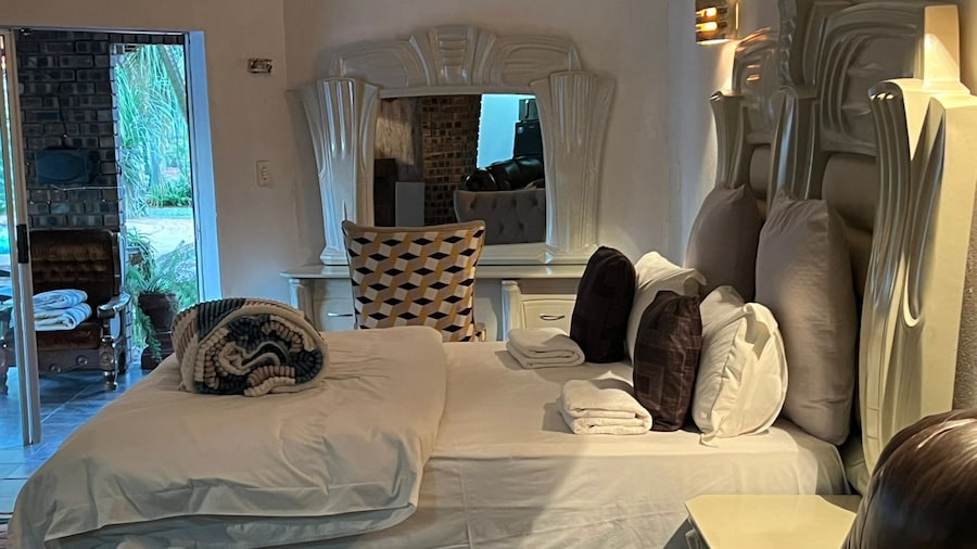 One love suites