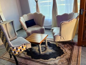 Living area - One love suites (Mokopane)