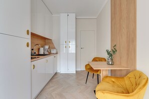 Suíte estúdio conforto, cozinha americana | Parte interna