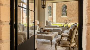 House | 5 bedrooms