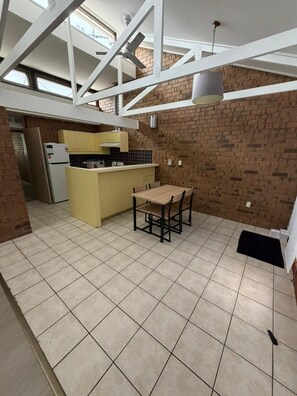 Dining - Fully Furnished 3 bedroom house (Pennington)