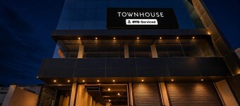 Classic Townhouse Geeta Nagar Metro
