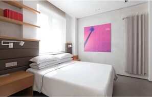 Iron/ironing board, WiFi, bed sheets - Vrbo Property (Roma)
