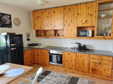 Private kitchen. Faraway Homes Studio Rohrbach #4