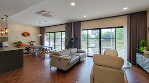 Living area - LK Resort (Bang Lamung)