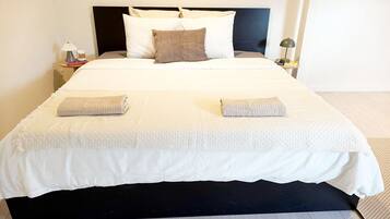 1 chambre, fer et planche à repasser, Wi-Fi gratuit, draps fournis