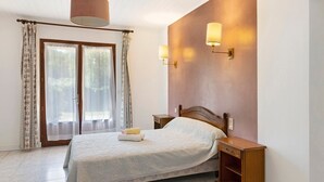 1 室のベッドルーム、WiFi、ベッドシーツ