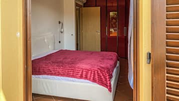 Apartment, 3 Bedrooms, Balcony, Garden View | Free WiFi