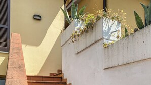Ảnh chưa phân loại, 5 trong số 76 ảnh, nút