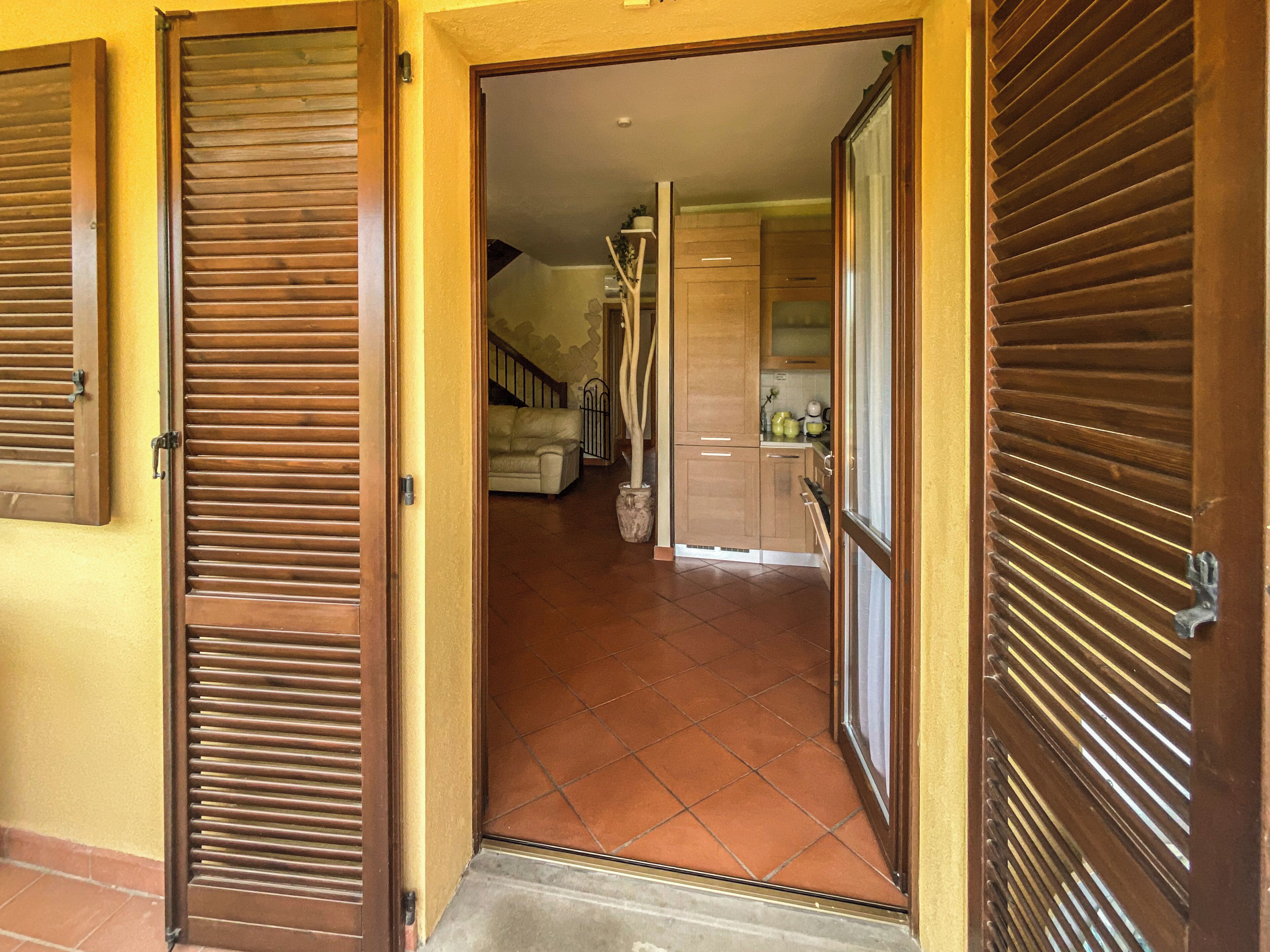 Apartment, 3 Bedrooms, Balcony, Garden View | Interior