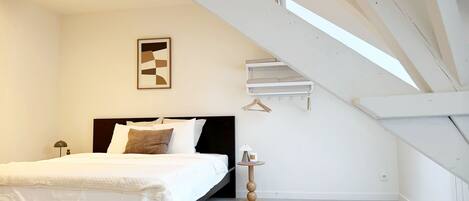 1 chambre, fer et planche à repasser, Wi-Fi gratuit, draps fournis