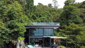 Villa, 4 habitaciones, para fumadores, alberca privada | Jardín